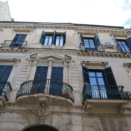 B&B La Vetreria Almaru Catania-Fontanarossai nemzetközi repülőtér Kültér fotó