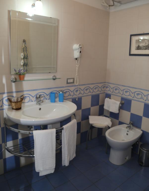 B&B La Vetreria Almaru Catania-Fontanarossai nemzetközi repülőtér Szoba fotó